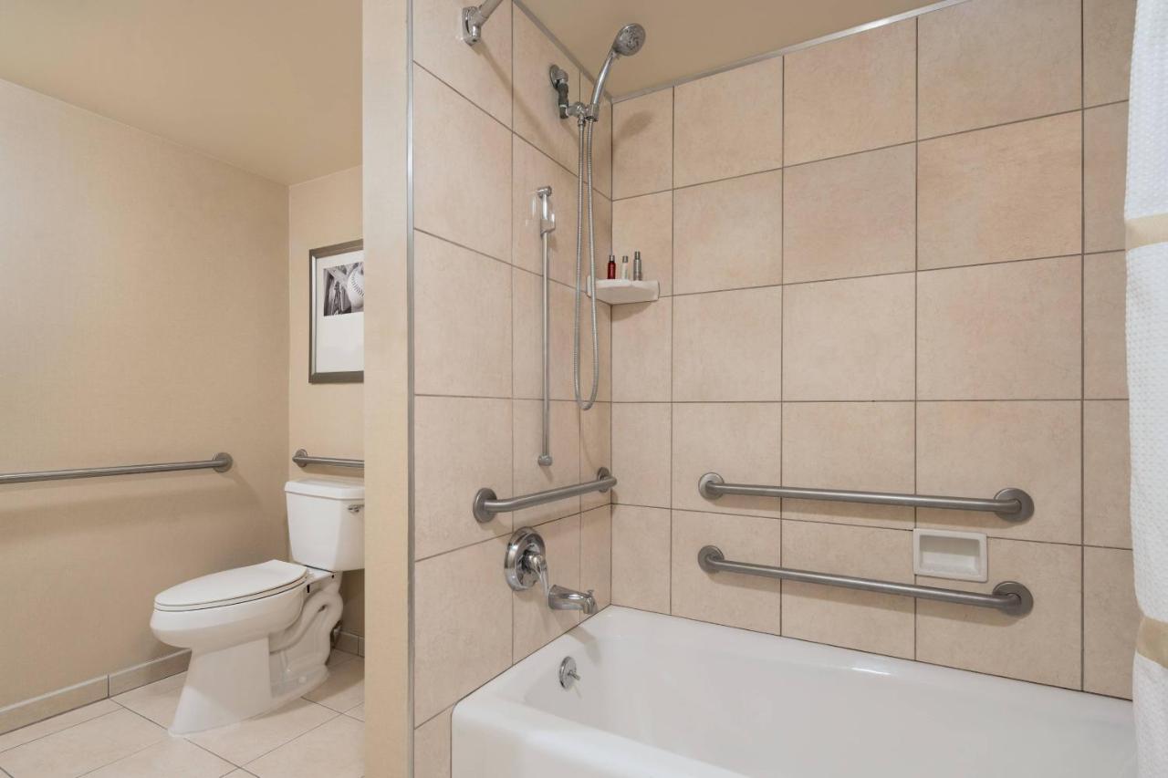 גרדן גרוב Anaheim Marriott Suites מראה חיצוני תמונה